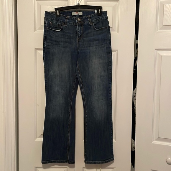 Women’s 526 Levi jeans 8S Slender bootcut. Doubler button closure button pockets - Picture 1 of 10